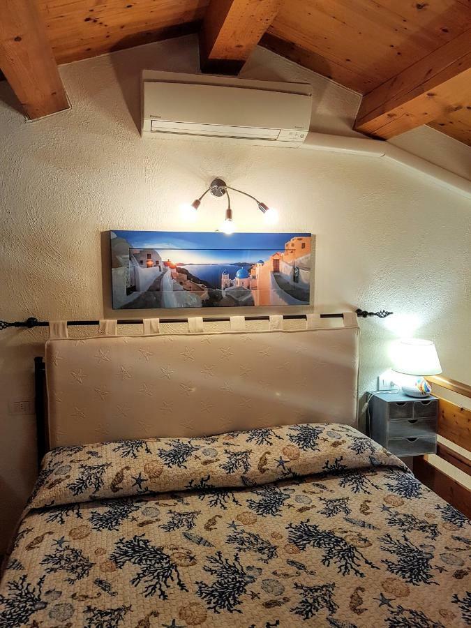 La Casa Di Chris Apartman Golfo Aranci Kültér fotó