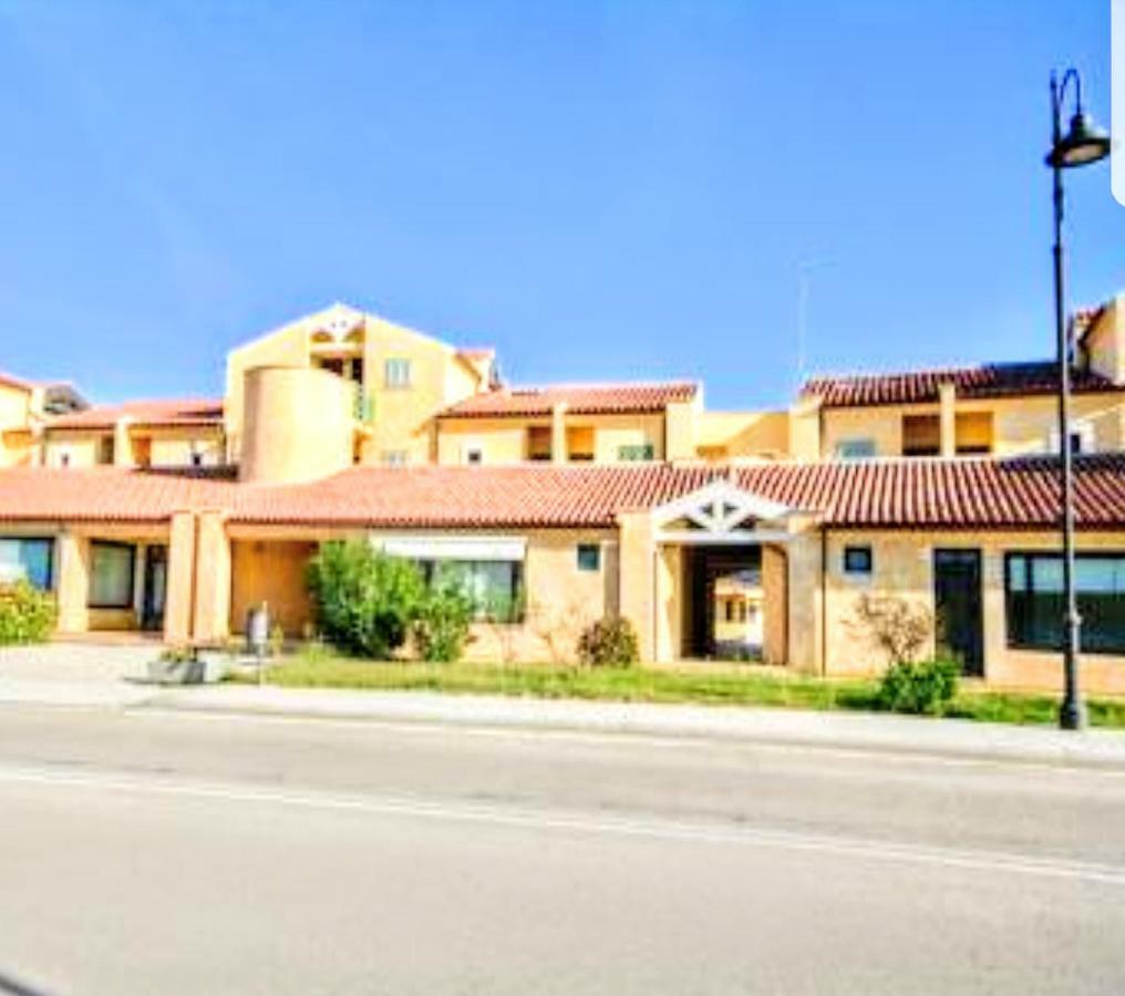 La Casa Di Chris Apartman Golfo Aranci Kültér fotó